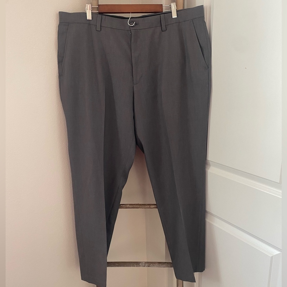 Greg Norman - Men's Gray Dress Pants - 40x30